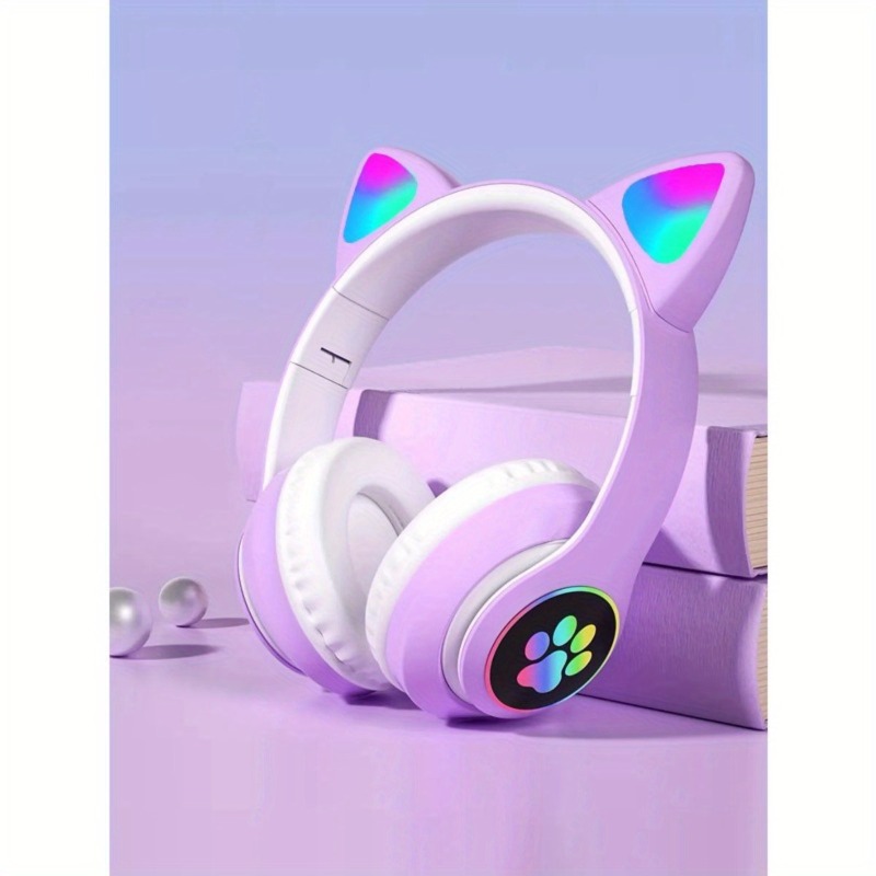 New Flash Light Cute Cat Ears  - Wired Earphone Lightning recension och pris